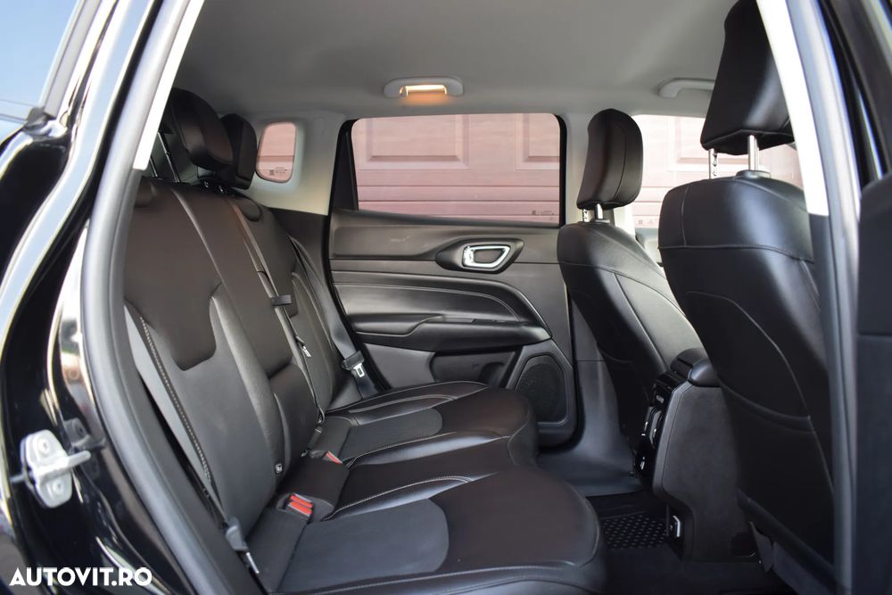 Jeep Compass 1.3 T-GDI 4xe Automatik S - 12