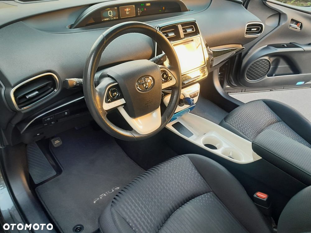 Toyota Prius - 14