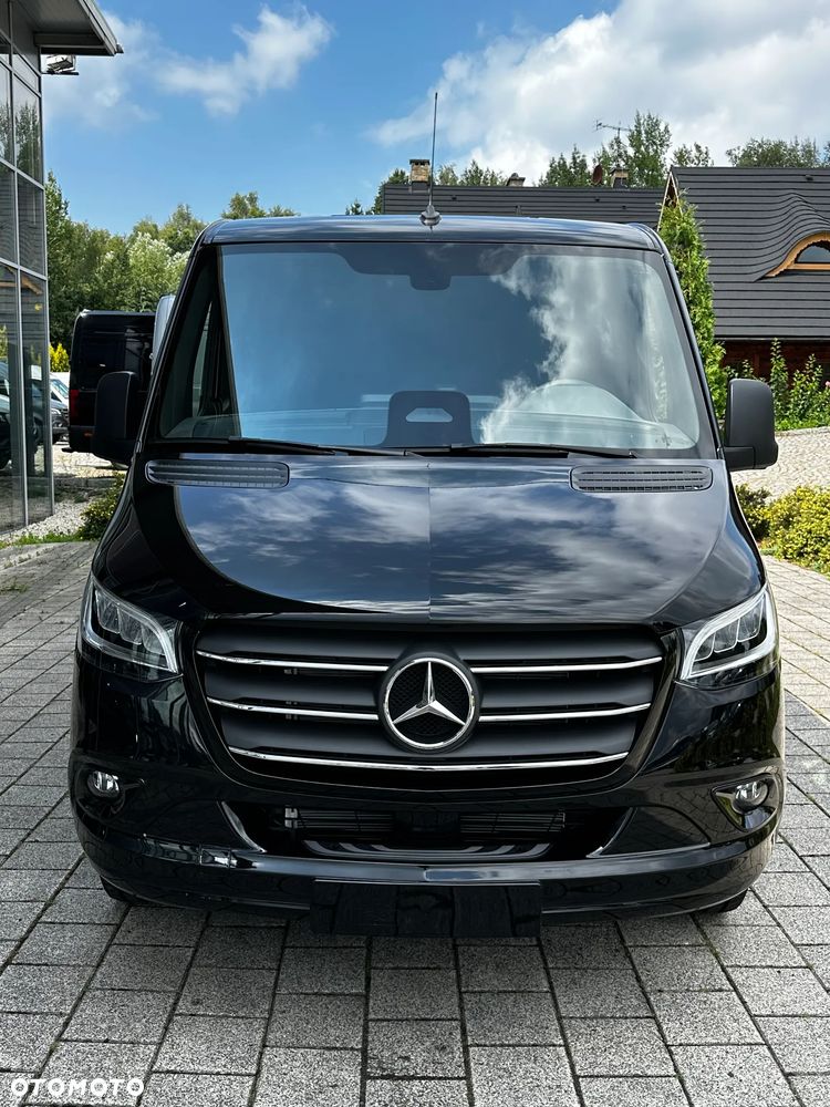 Mercedes-Benz Sprinter - 4