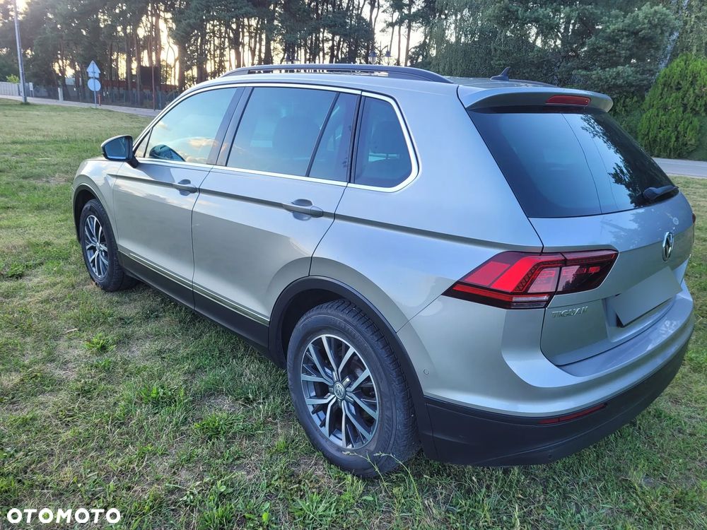 Volkswagen Tiguan - 4