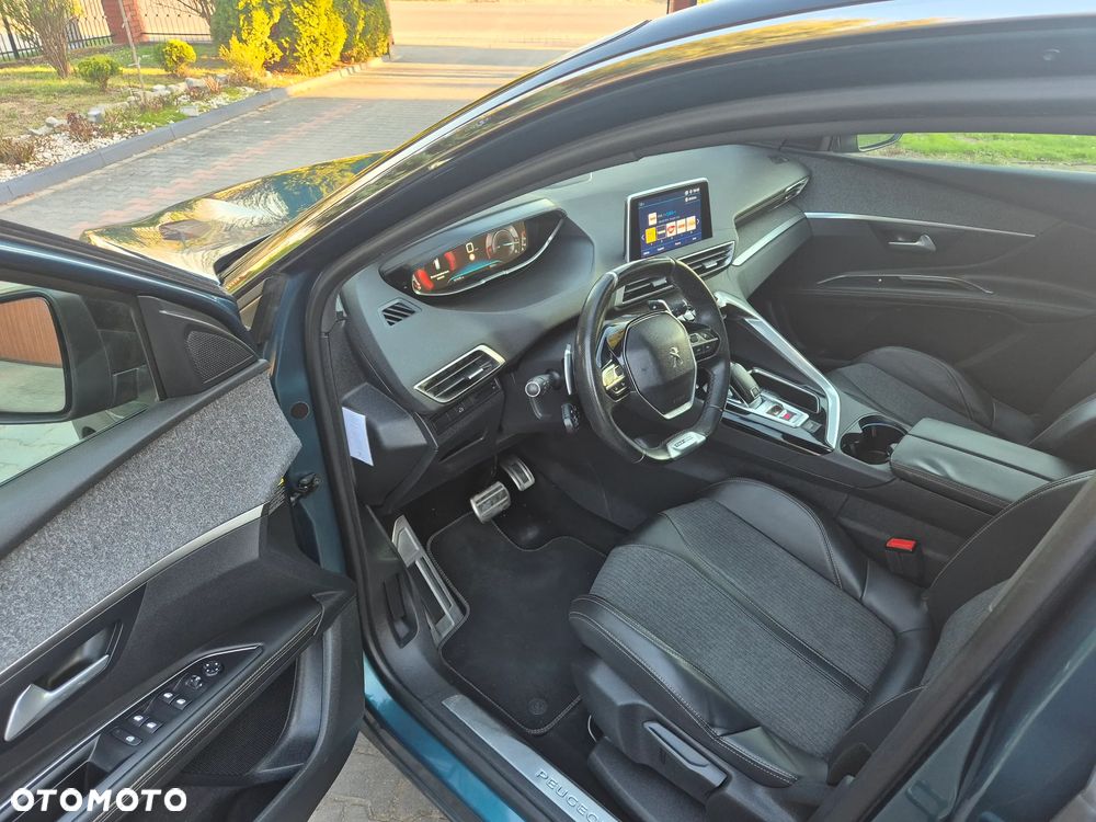 Peugeot 5008 BlueHDI 130 EAT8 Allure Business-Paket - 5