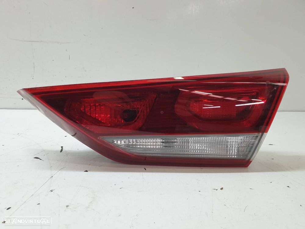 FAROLIM TRASEIRO DIREITO INTERIOR HYUNDAI ELANTRA MD - 1
