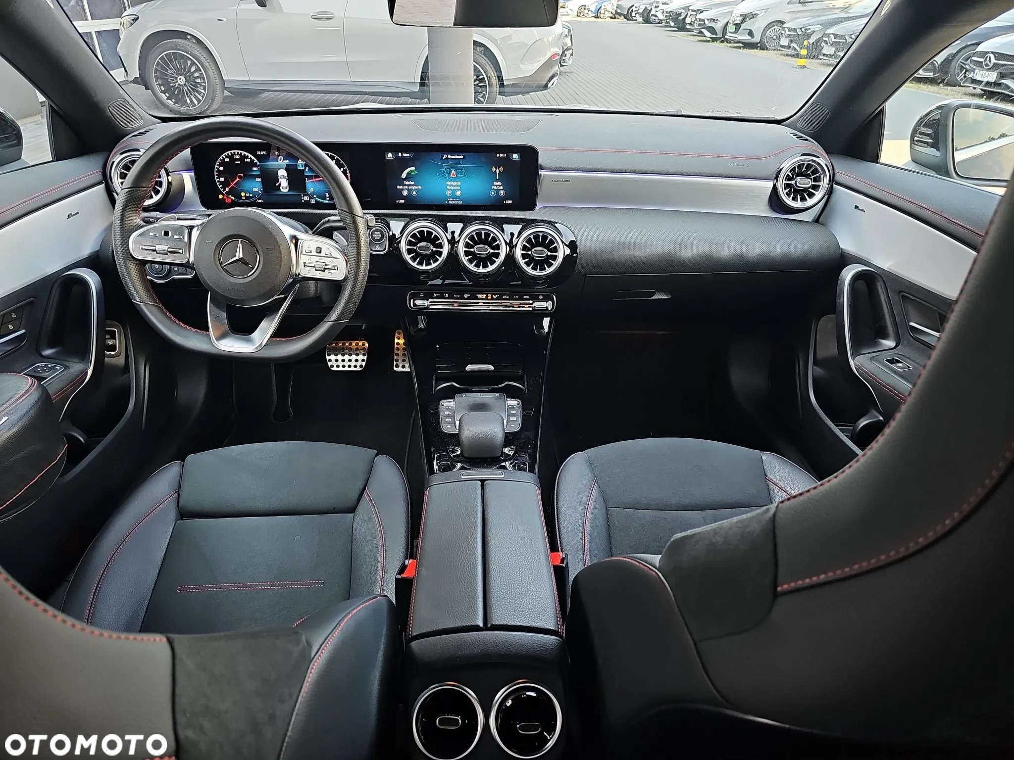 Mercedes-Benz CLA 200 4-Matic AMG Line 8G-DCT - 16