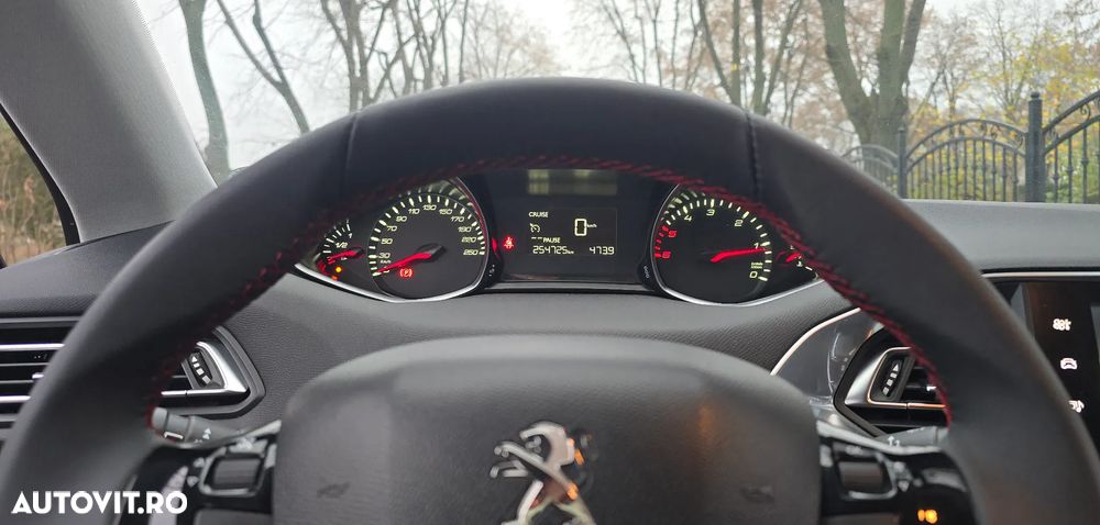 Peugeot 308 BlueHDi FAP 120 Stop&Start Style - 13