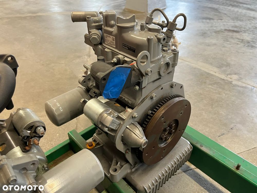 FV23% Silnik Kubota Z482 Nowy Kompletny - 7
