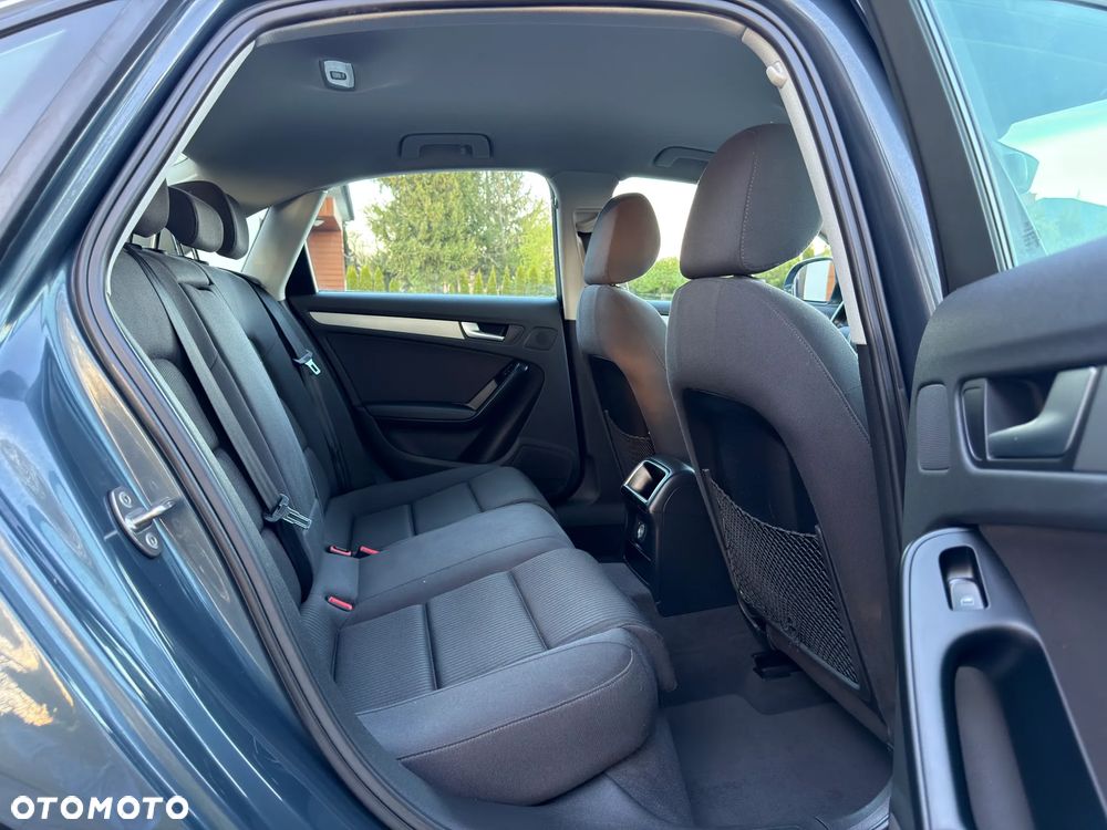 Audi A4 Limousine 1.8 TFSI Limited Edition - 35
