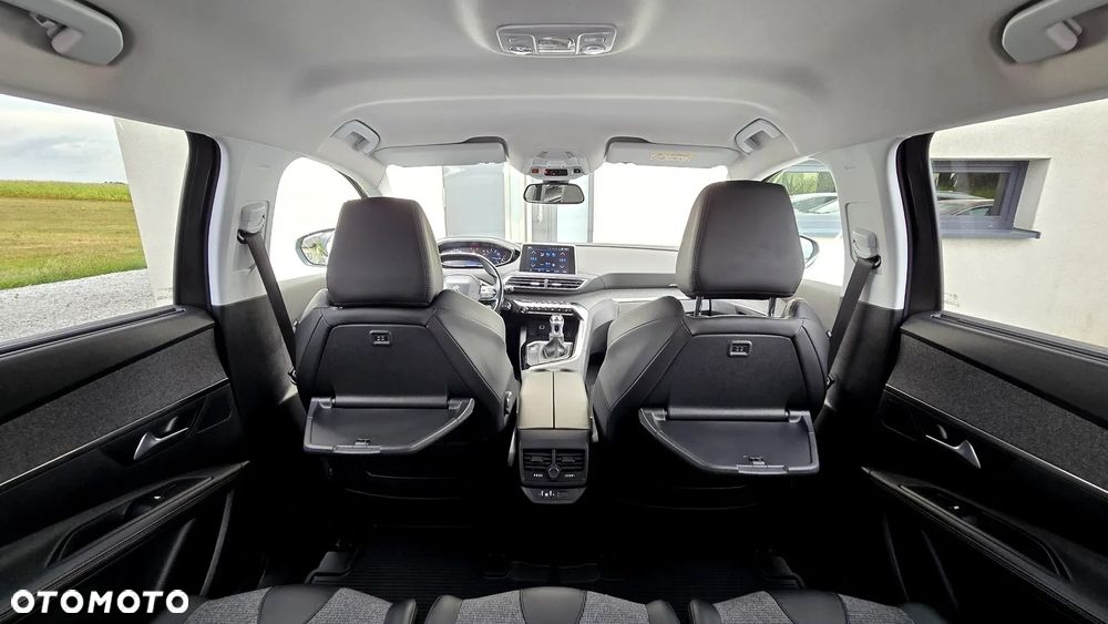 Peugeot 5008 PureTech 130 Stop & Start Allure - 24