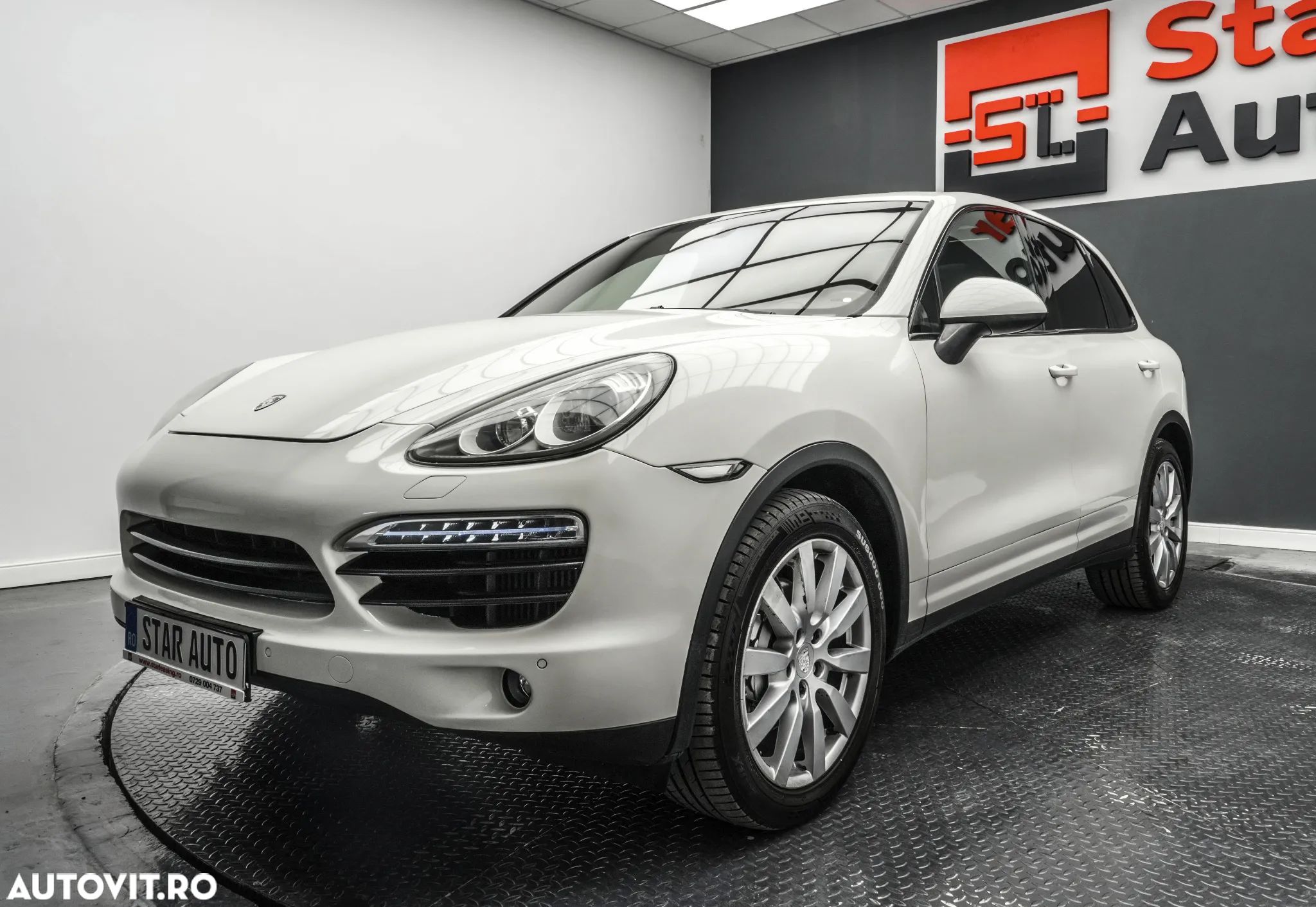 Porsche Cayenne 3.0 L V6 - 1