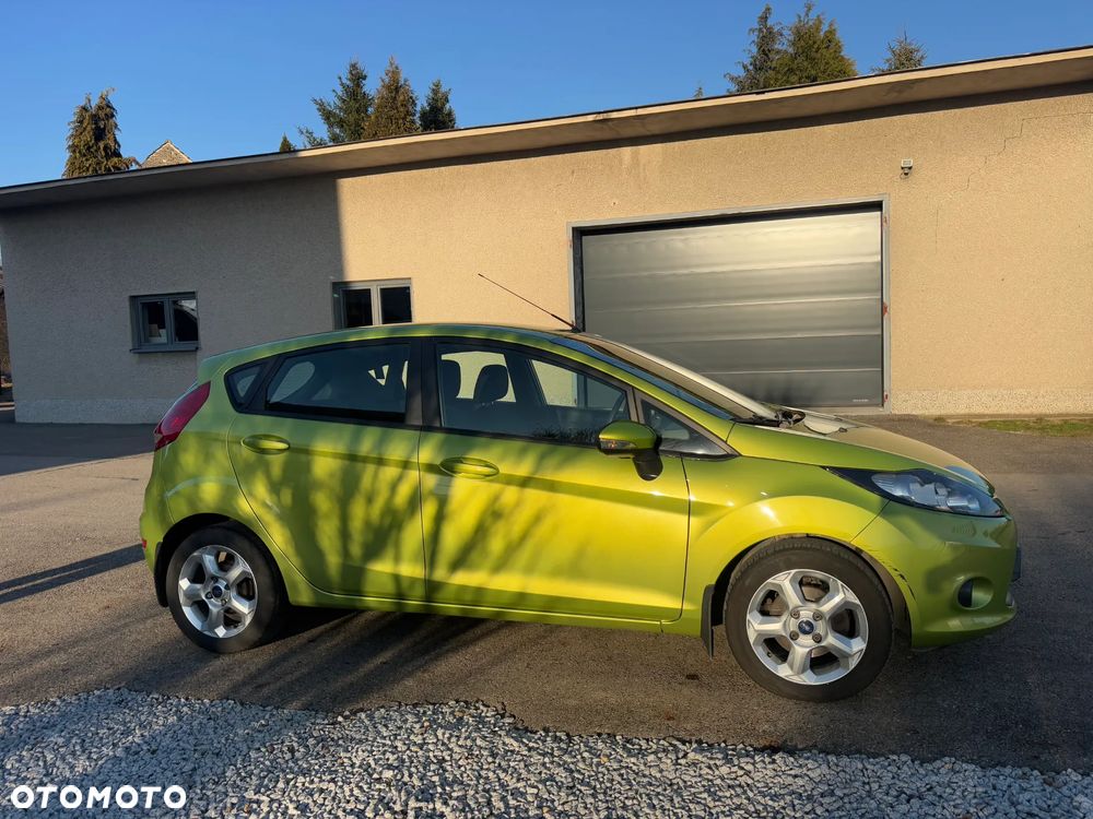 Ford Fiesta - 10