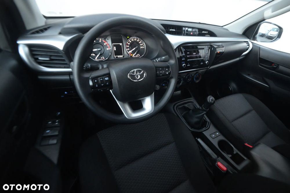 Toyota Hilux 2.4 D-4D Double Cab DL 4x4 - 32