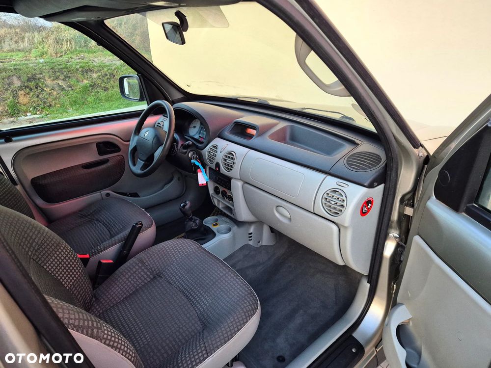 Renault Kangoo 4x4 1.6 16V Limited - 18