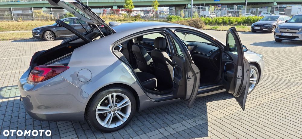 Opel Insignia 2.0 CDTI Cosmo S&S - 10