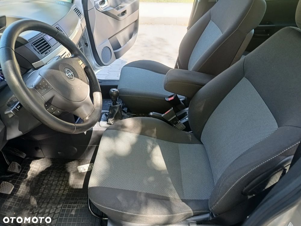 Opel Meriva - 14