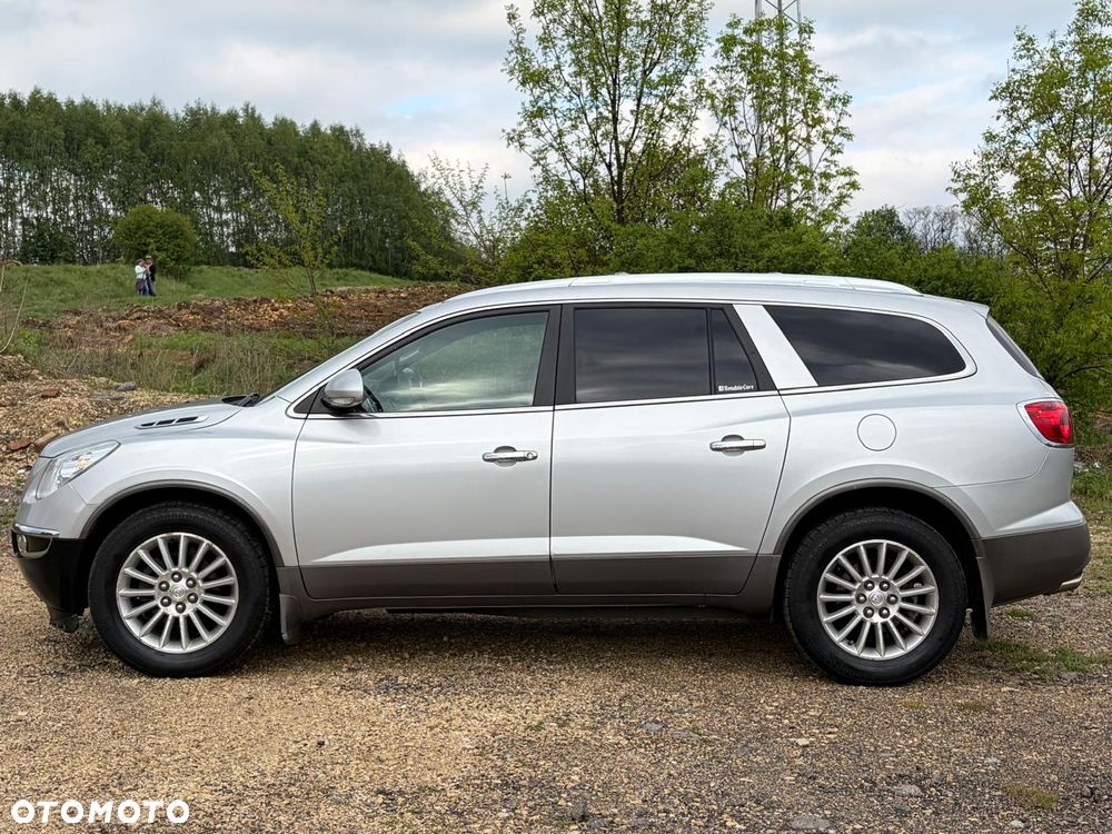 Buick Enclave - 2