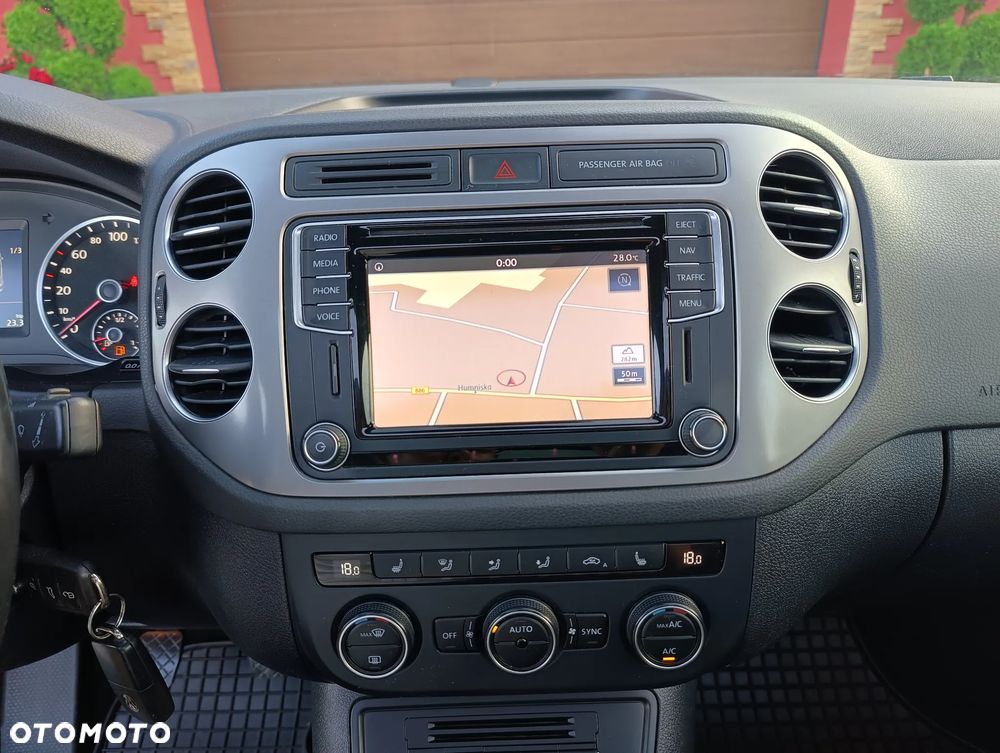 Volkswagen Tiguan 2.0 TDI SCR BlueMotion Technology Lounge Sport & Style - 27