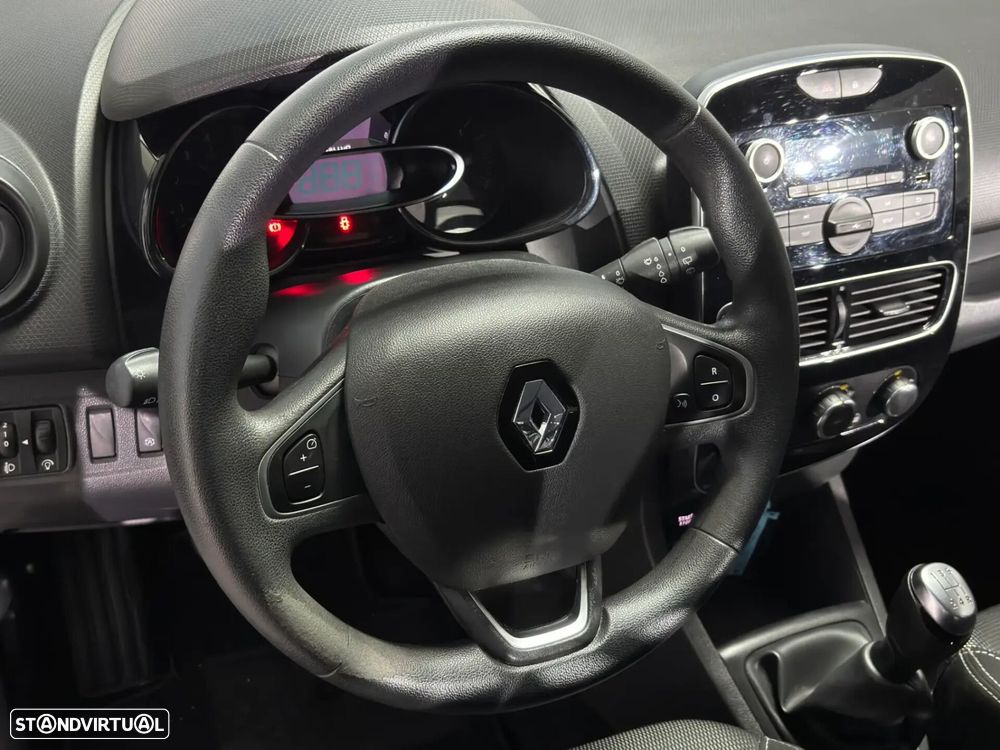 Renault Clio - 12