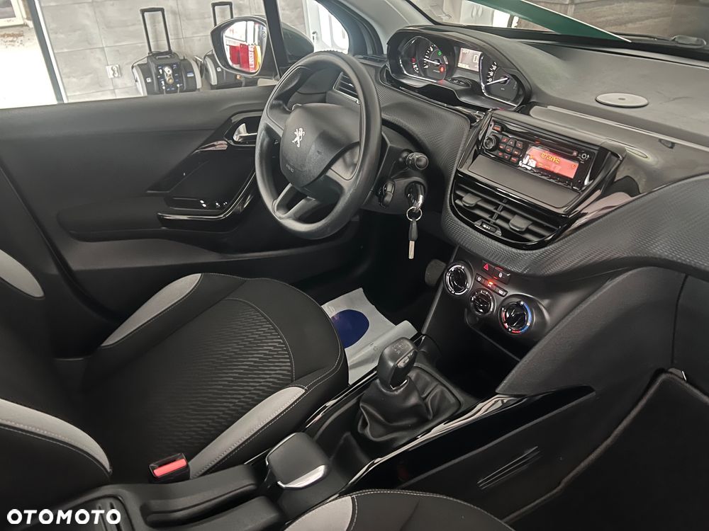 Peugeot 2008 PureTech 82 Allure - 25