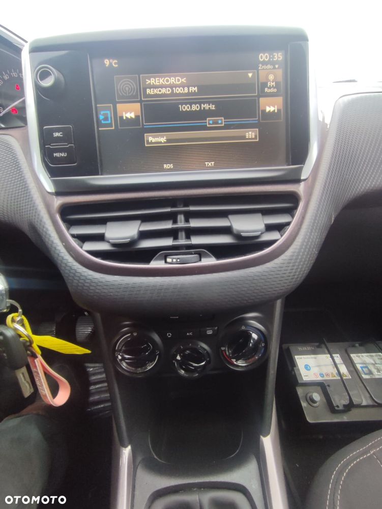 Peugeot 2008 e-HDi FAP 92 STOP & START Business-Line - 16