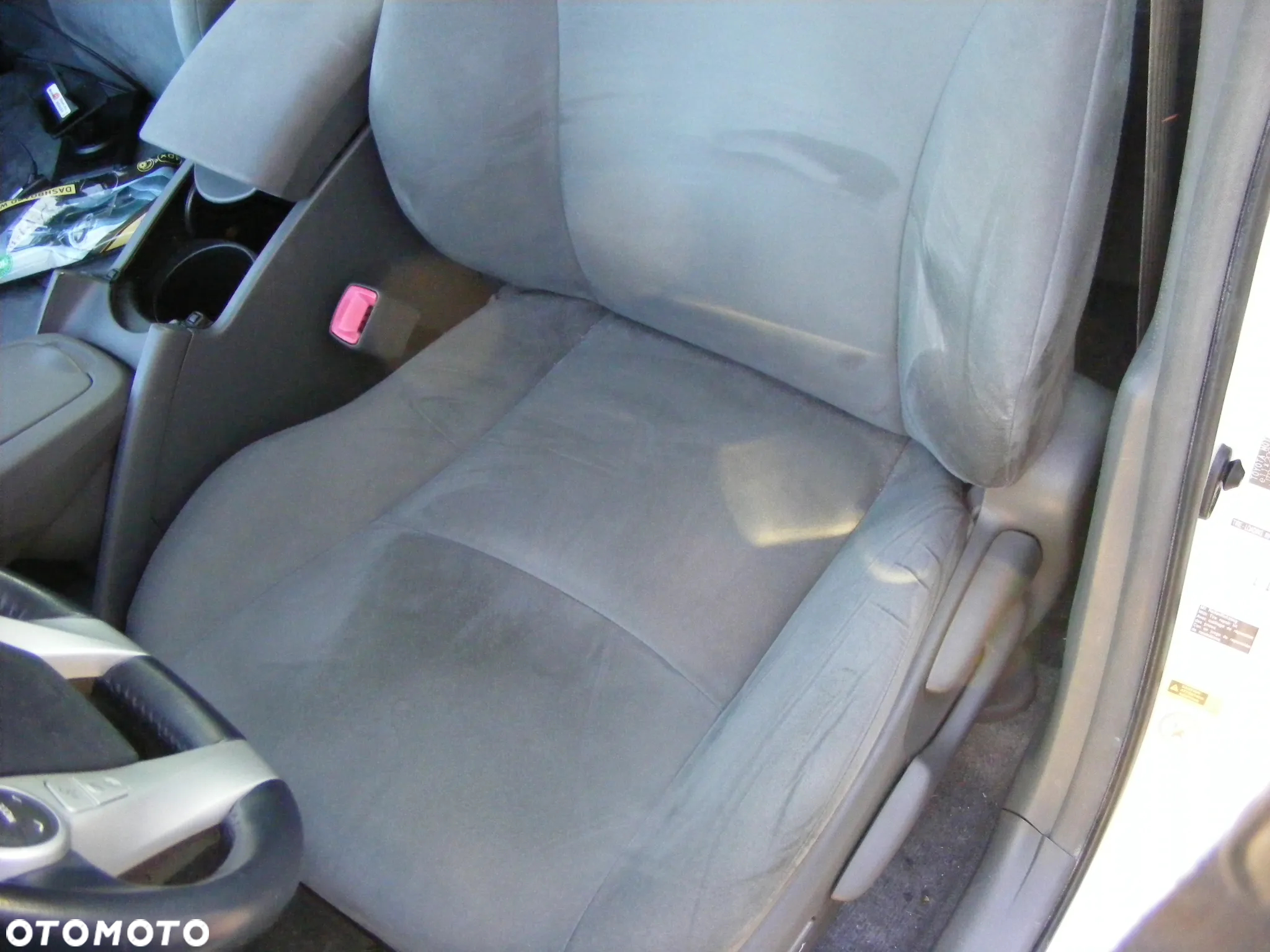 Toyota Prius (Hybrid) Executive - 22