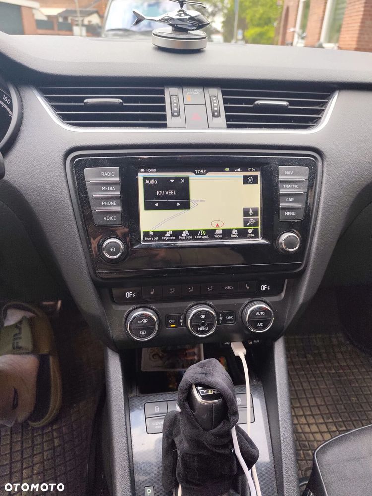 Skoda Octavia 2.0 TDI RS DSG - 11