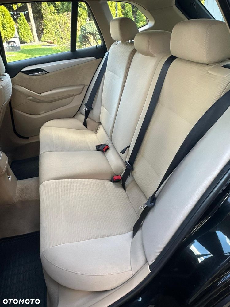 BMW X1 xDrive20d - 28
