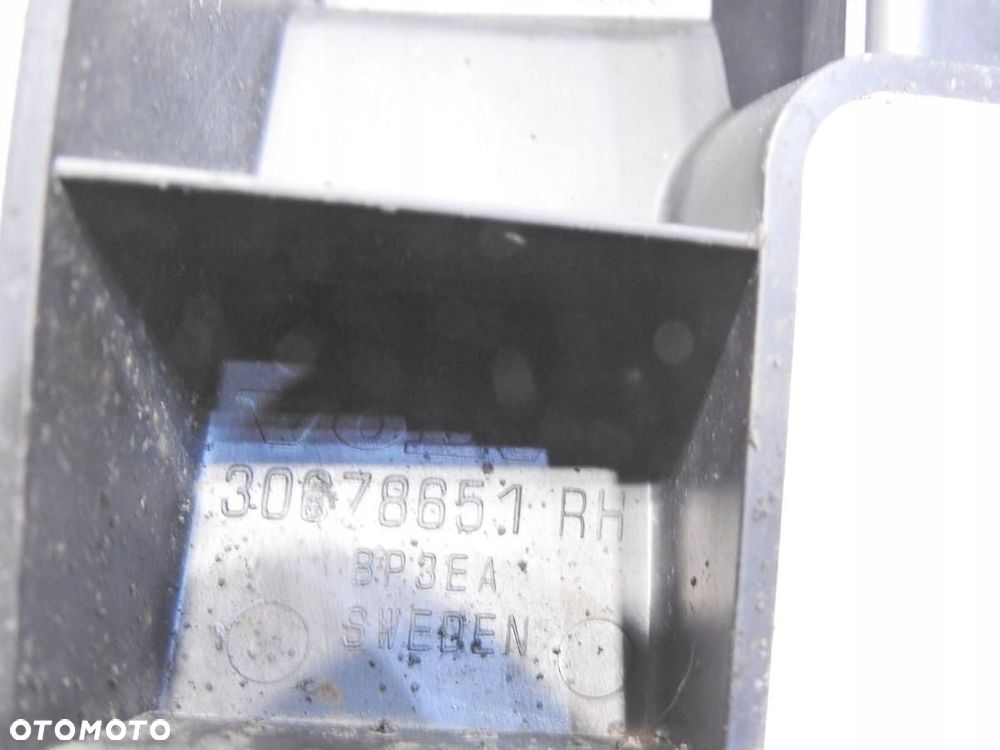 ŚLIZG ZDERZAKA PRAWY TYŁ VOLVO V70 III 30678651 - 6