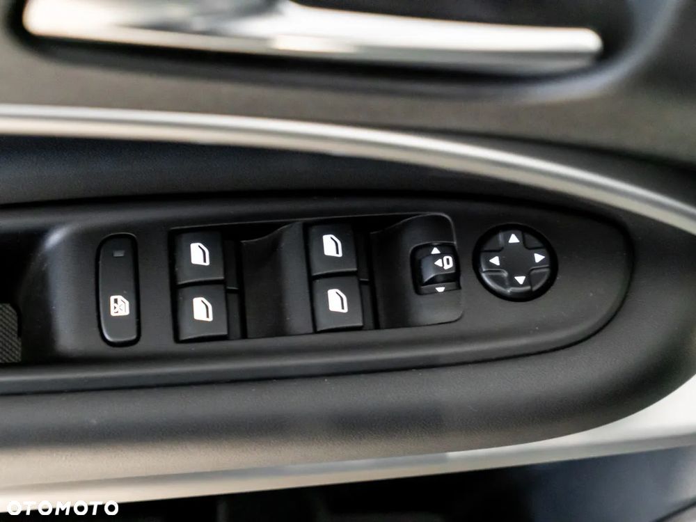 Jeep Avenger 1.2 GSE T3 Altitude FWD - 15