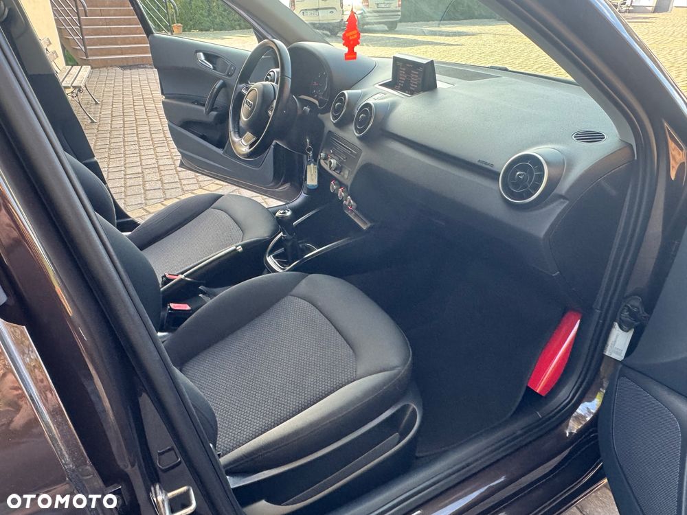 Audi A1 Sportback 1.6 TDI Ambition - 11