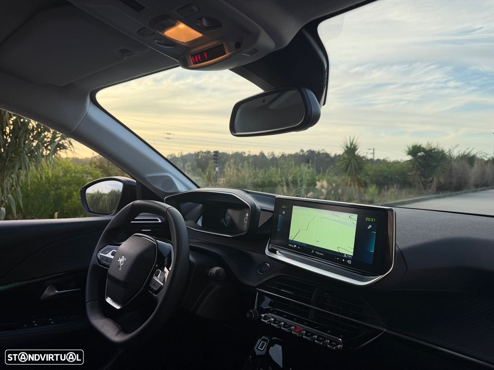 Peugeot e-208 Allure Pack - 12