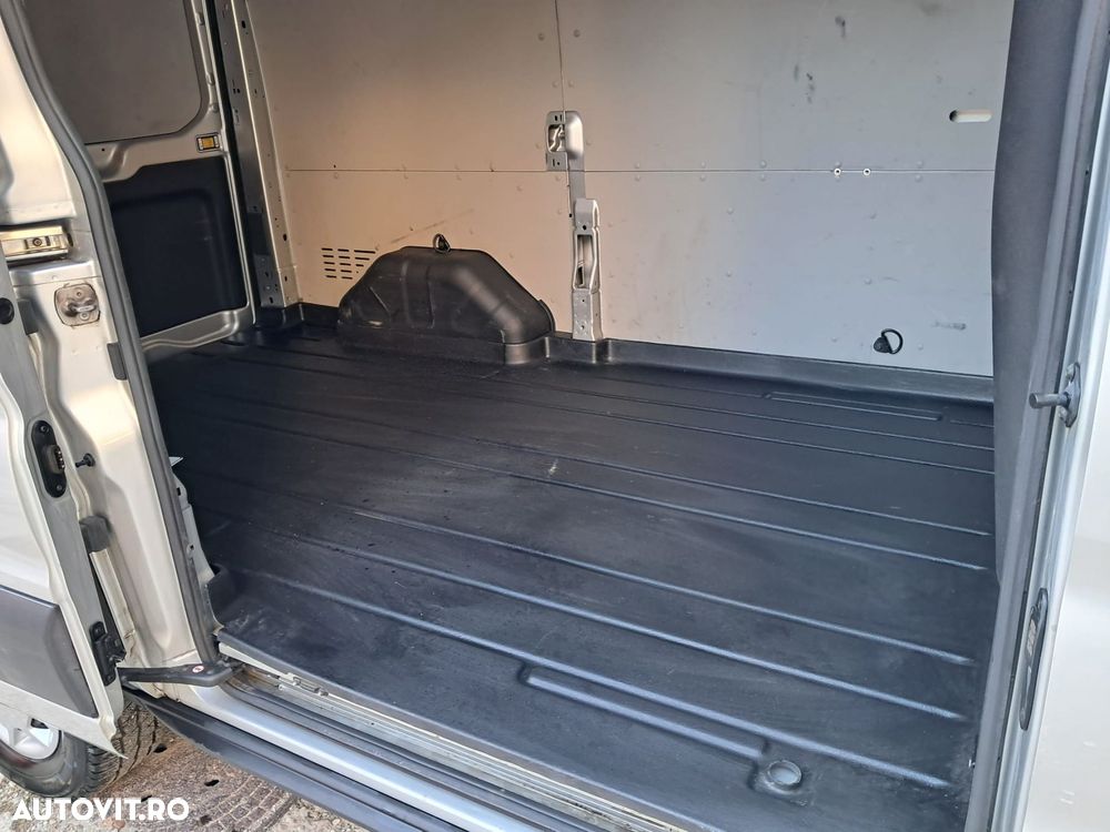 Ford Transit - 17