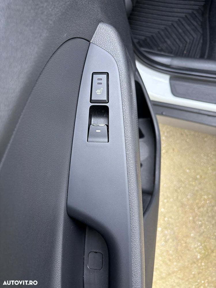 Hyundai Tucson 2.0 CRDI 4WD 6AT Luxury+ - 16