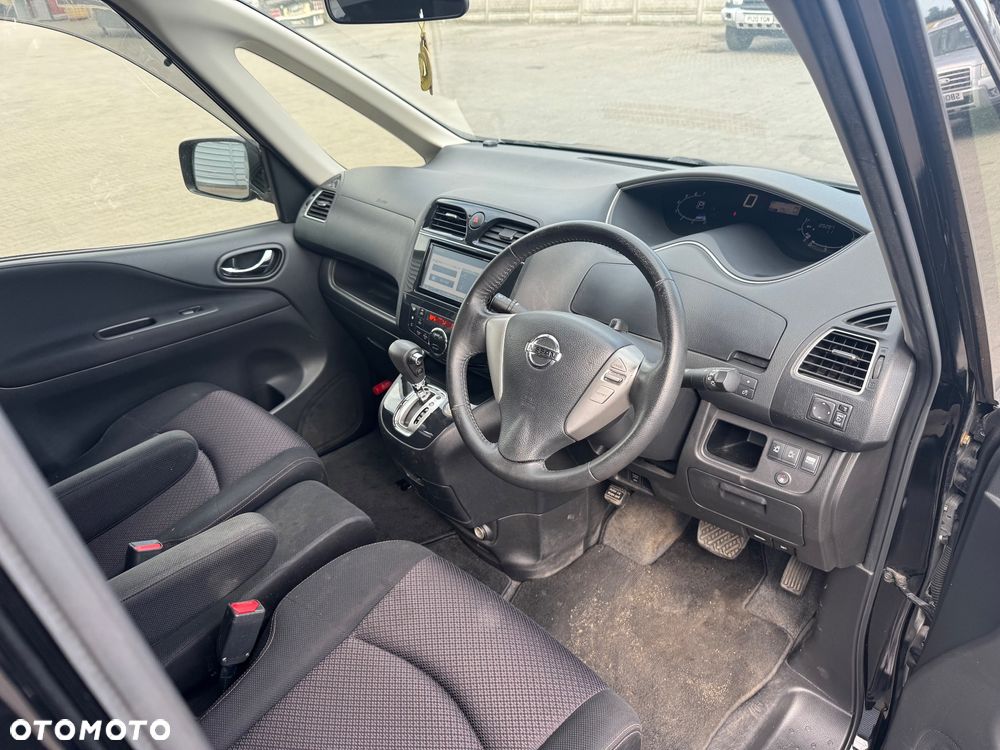 Nissan Serena - 20
