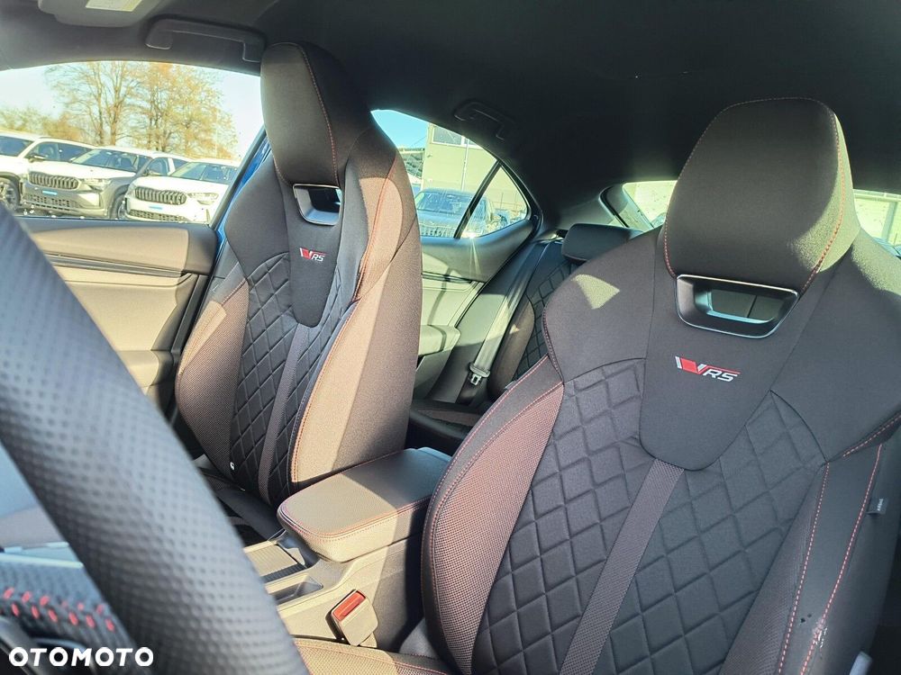 Skoda Octavia 2.0 TSI RS DSG - 11