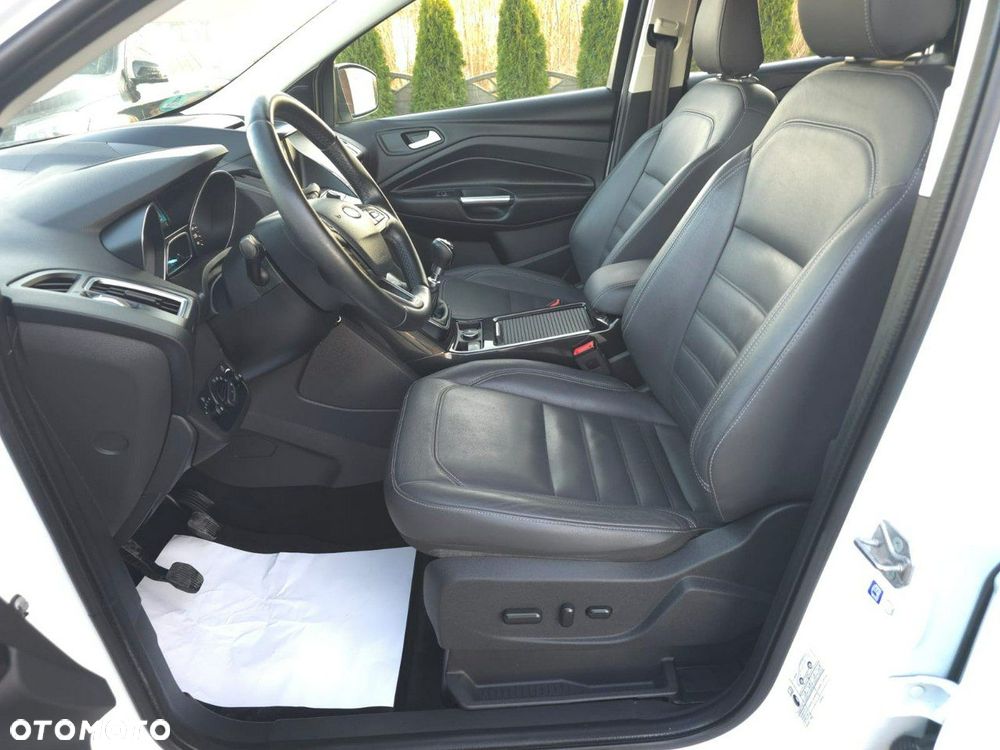 Ford Kuga - 10