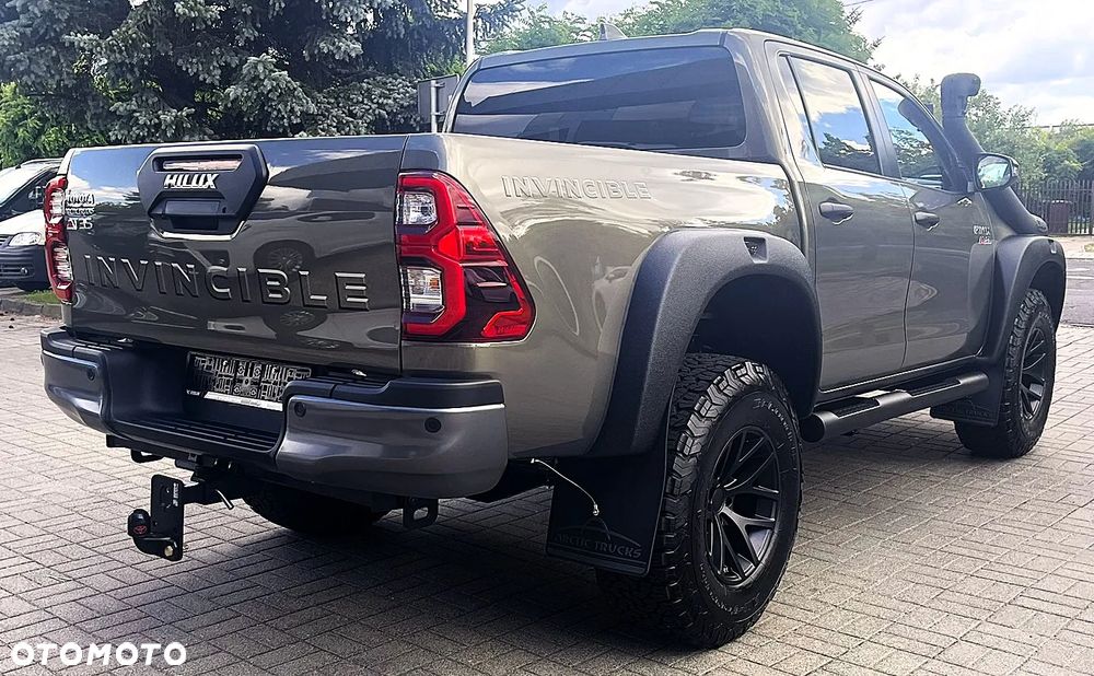 Toyota Hilux - 6