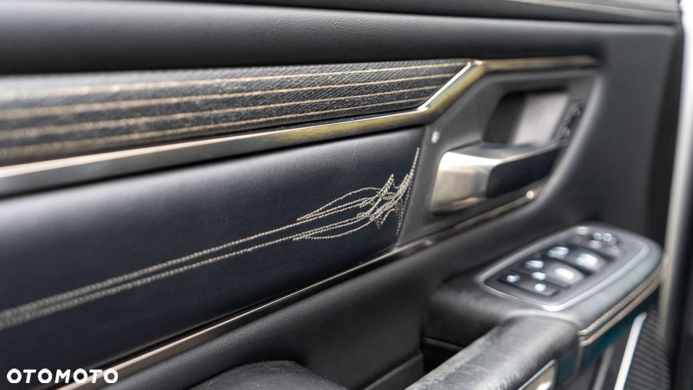 RAM 1500 Crew Cab Shortbed Limited - 11