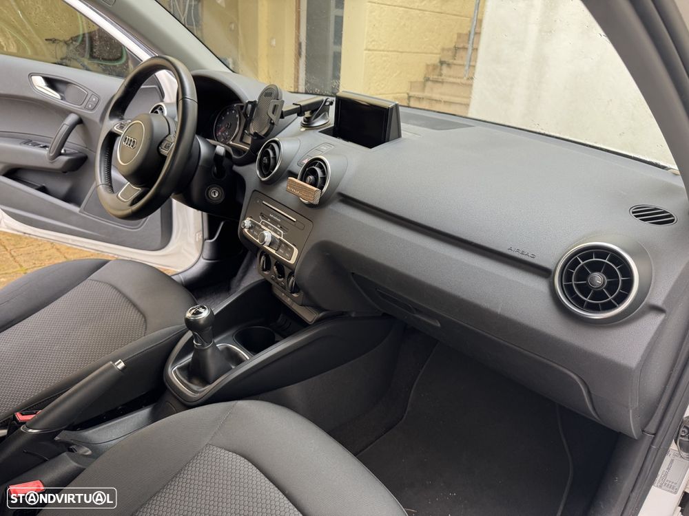 Audi A1 Sportback 1.0 TFSI - 12