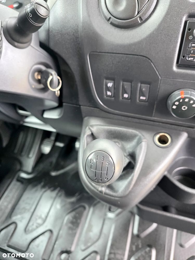 Renault MASTER 2,3 DCI 145 KONNA DOKA BRYGADÓWKA 7 OSOBOWA KLIMA WEBASTO 3,2M SKRZYNIA GWARANCJA BLIŻNIAKI DO 3,5T - 26