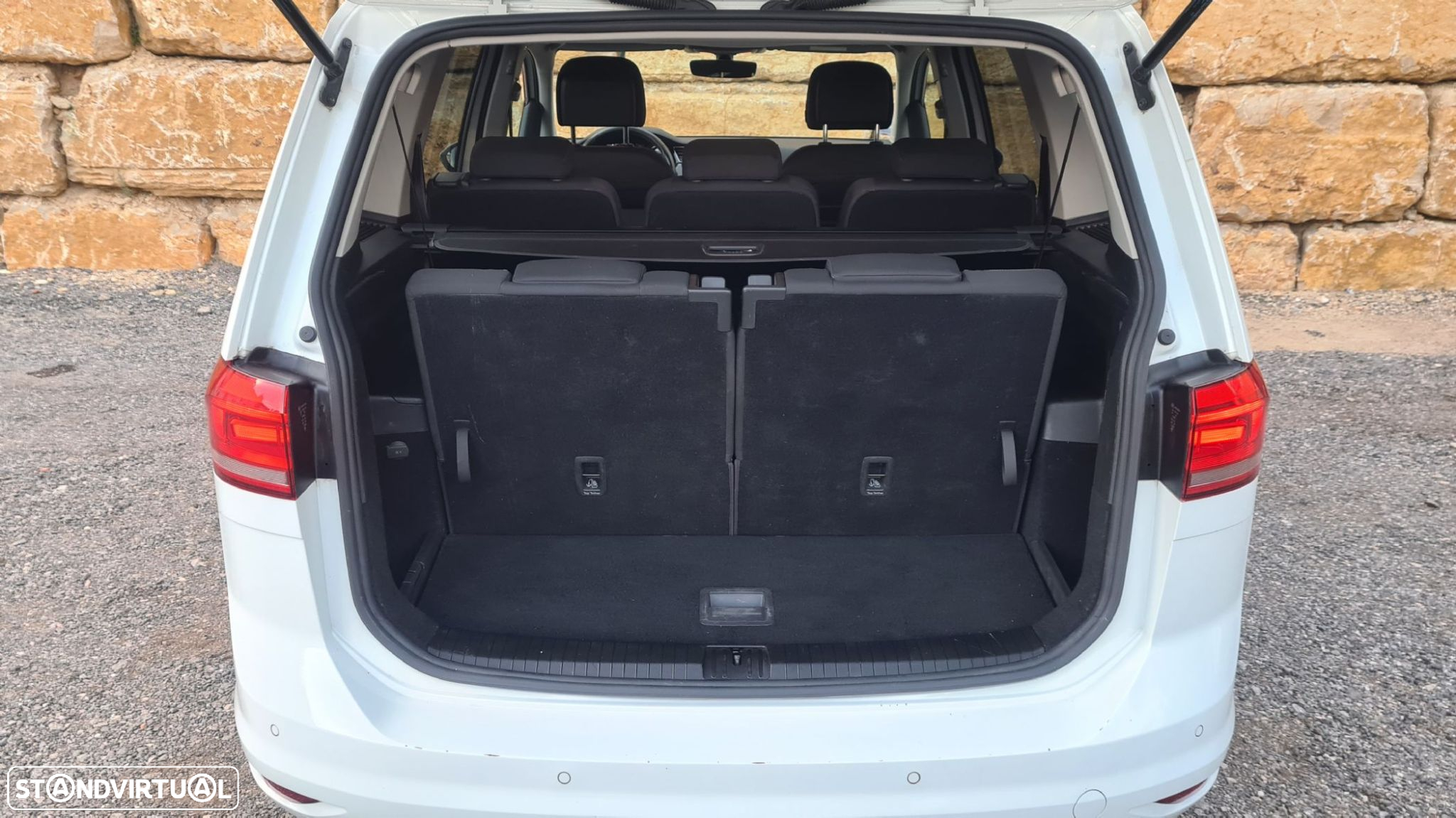 VW Touran 1.6 TDI Confortline DSG - 53