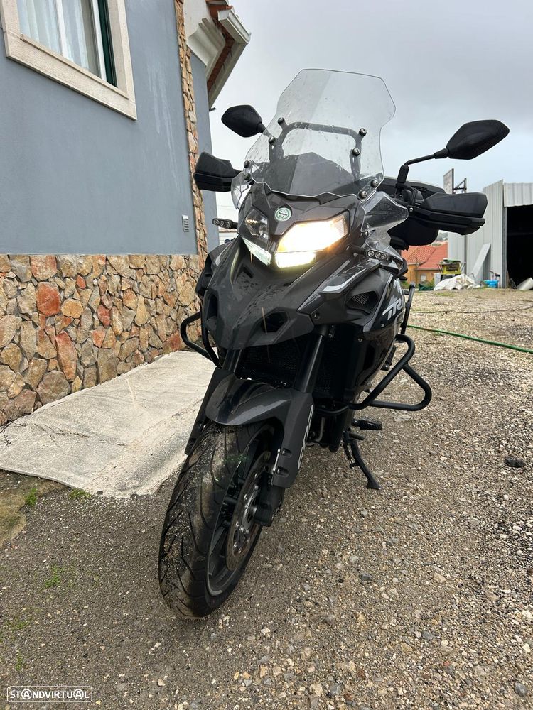 Benelli TRK 502 - 5