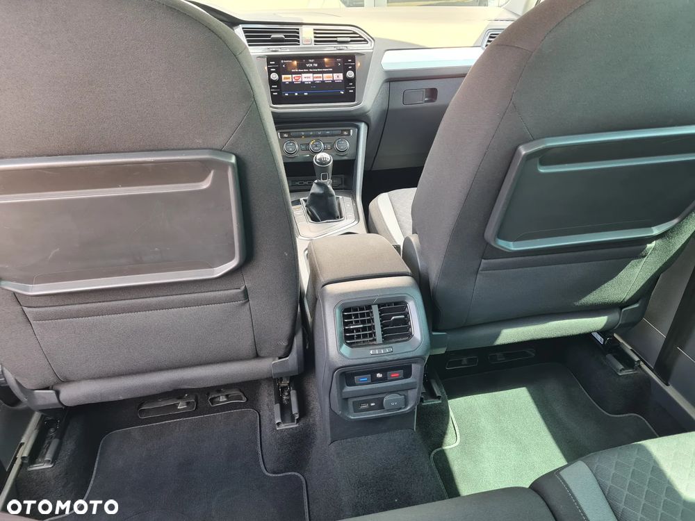 Volkswagen Tiguan - 14