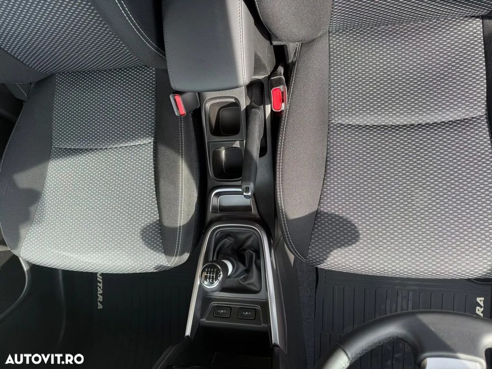 Suzuki Vitara 1.4 Boosterjet MHEV Passion - 22