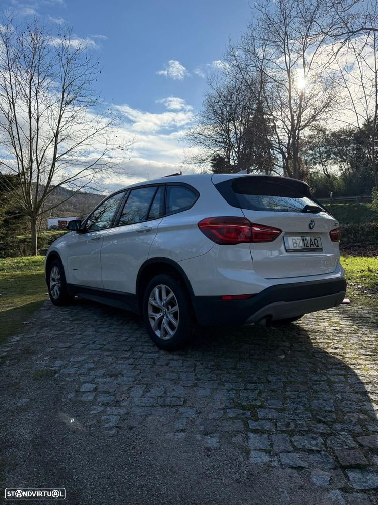 BMW X1 sDrive18i - 19