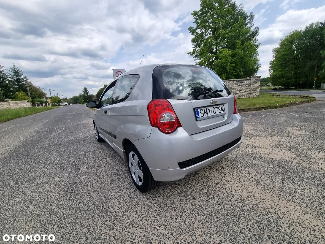 Chevrolet Aveo 1.2 16V LS - 11