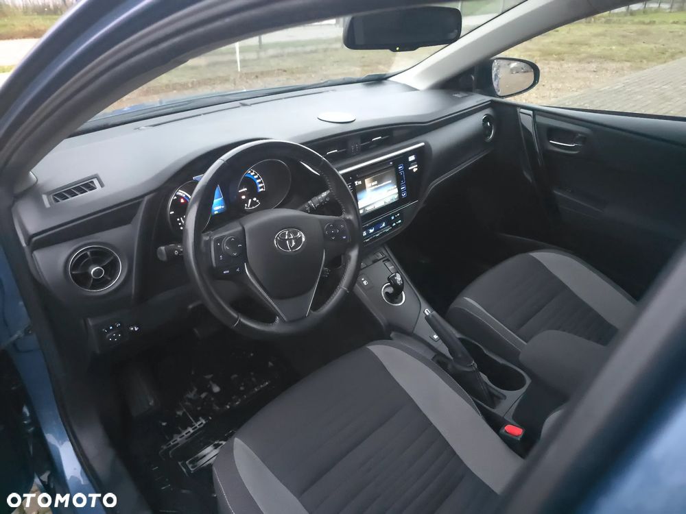 Toyota Auris Hybrid 135 Comfort - 19