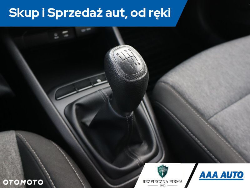 Kia Stonic - 14