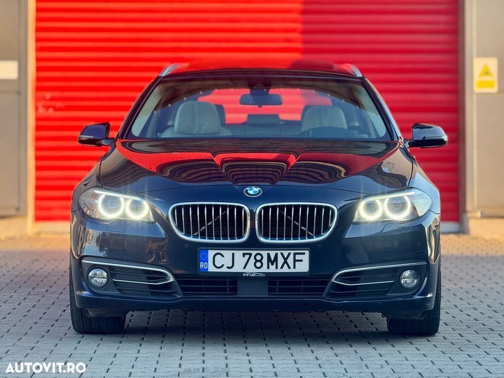 BMW Seria 5 525d Aut. - 32