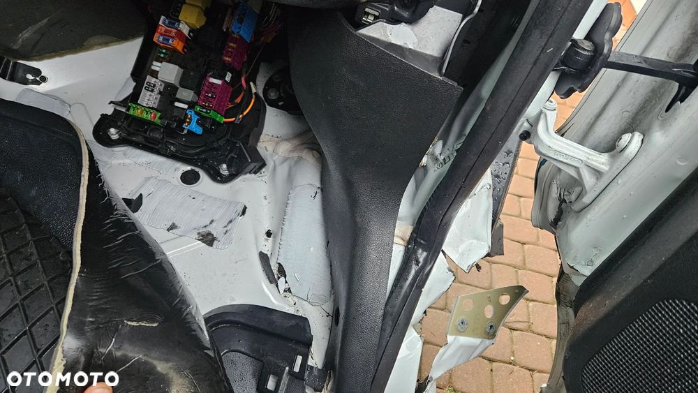 Mercedes-Benz sprinter - 21