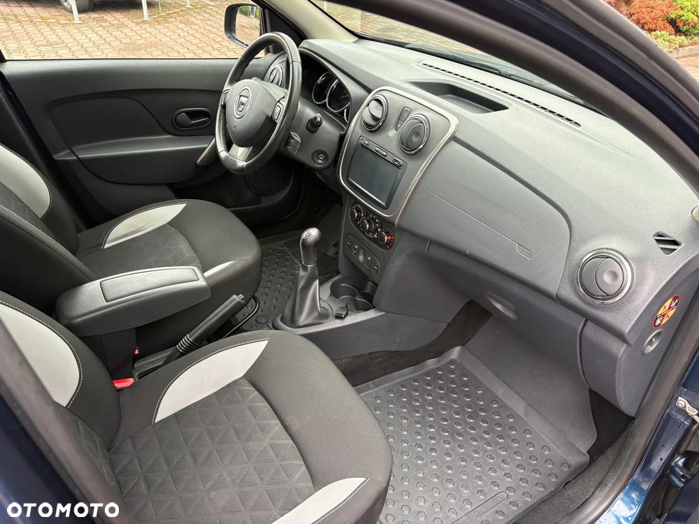 Dacia Sandero TCe 90 Laureate - 11