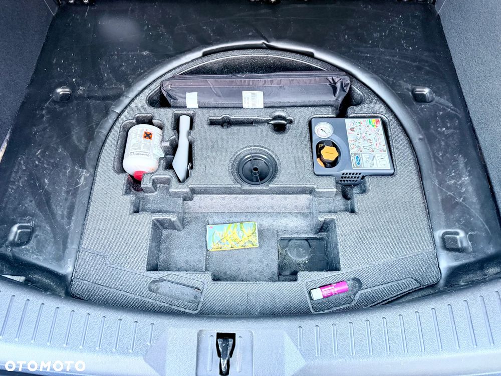 Ford Kuga 2.0 TDCi 4x4 Individual - 25